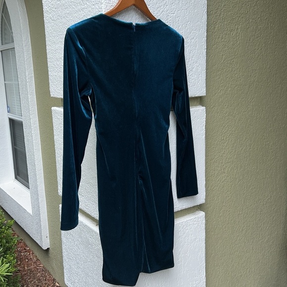 Bardot Velour Teal Midi Dress NWT MSRP $119 - Picture 6 of 10